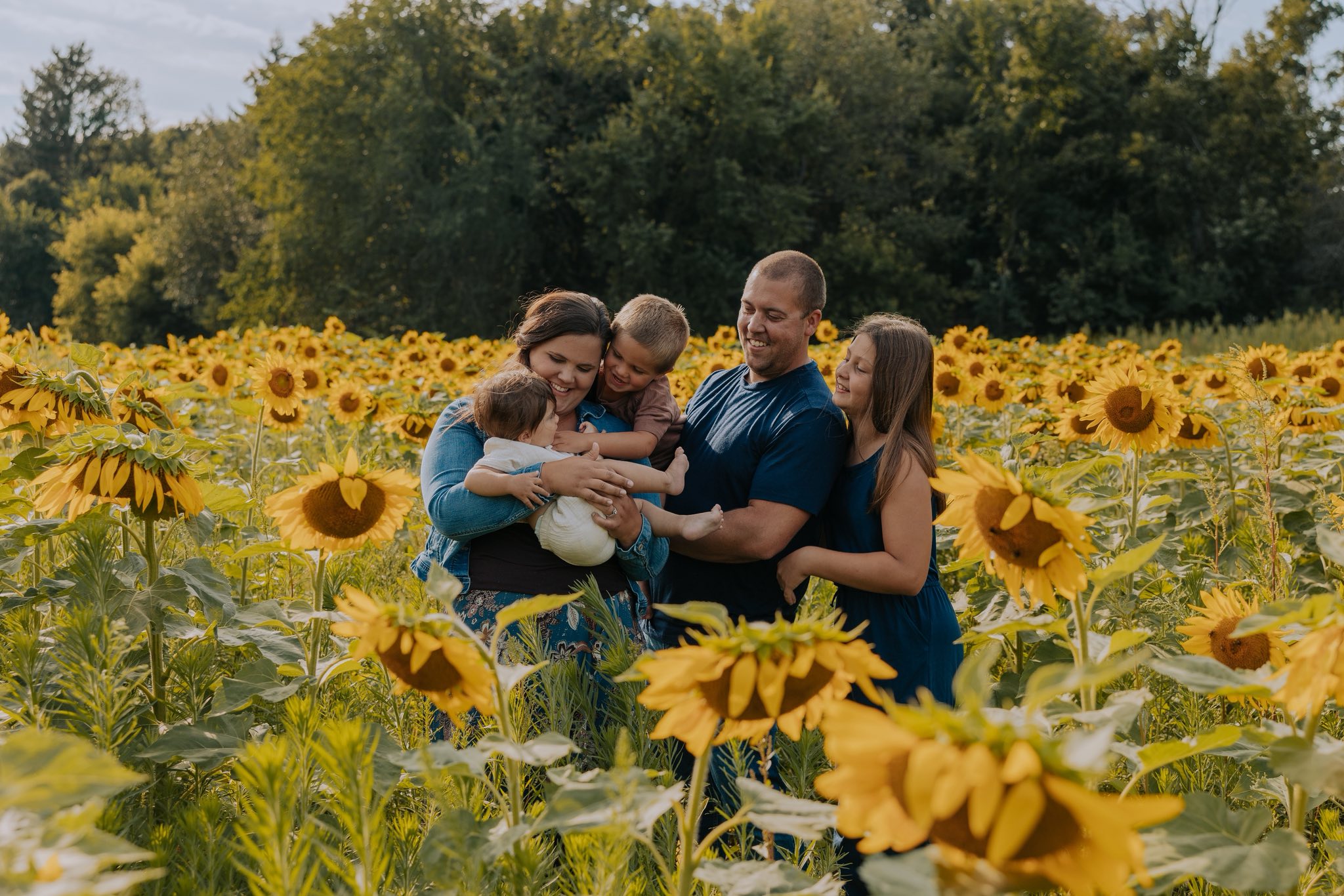 Full Raddatz Family in Sunflowers